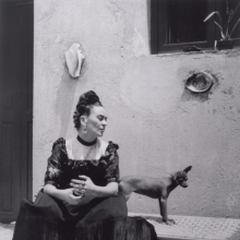 Lola Alvarez-Bravo: Frida Kahlo (with dog)