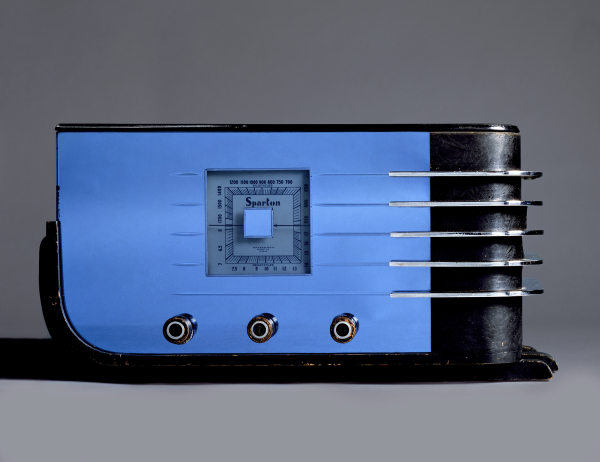 Walter Dorwin Teague: Sparton Table Radio