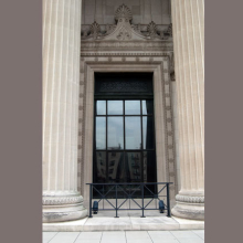 <p><small>Brooklyn Museum façade, columned portico</small></p>
