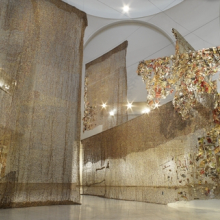 <p>El Anatsui (Ghanaian, b. 1944). <i>Gli (Wall)</i>, 2010. Aluminum and copper wire, installation at the Brooklyn Museum, dimensions variable. Courtesy of the artist and Jack Shainman Gallery, New York. Brooklyn Museum photograph</p>