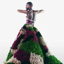 <p>Karl Lagerfeld (German, b. 1935). <em>Untitled (Alek Wek) Numéro</em>, March 2000. “Dubar” gown from Jean Paul Gaultier’s “Romantic India” women’s spring-summer haute couture collection of 2000. Camouflage evening gown featuring myriad khaki, cinnamon, papaya tulle ruffles. © Karl Lagerfeld</p>