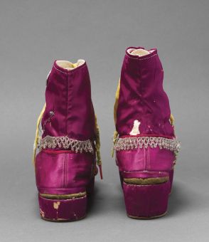 Customized silk ankle boots, by Frida Kahlo