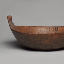 <p>Delaware artist. <em>Bowl</em>, early 19th century. Wood, brass, 7 <sup>1</sup>/<sub>4</sub> × 14 × 14 in. (18.4  × 35.6 × 35.6 cm). Henry L. Batterman Fund and the Frank Sherman Benson Fund, 50.67.161</p>