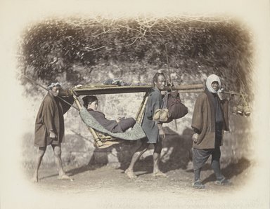 <em>"Kango bearers"</em>. Bw photographic print, hand tinted. Brooklyn Museum. (Photo: Brooklyn Museum, DS821_P56_no02_PS4.jpg