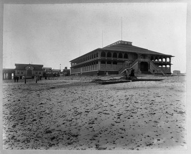 <em>"Breading G. Way photograph negative 21"</em>, 1942. Bw negative 4x5in. Brooklyn Museum. (F129_B79_W36_Way_beachhouse_bw.jpg