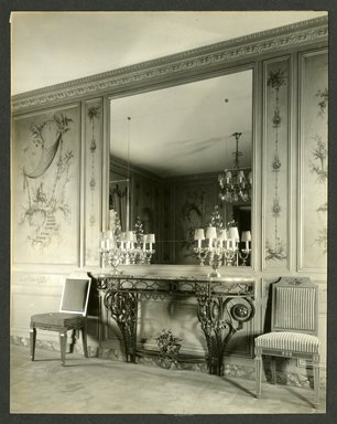 <em>"Weil-Worgelt apartment; console table in French eighteenth-century revival style."</em>. Bw photographic print, 5 x 7 in (13 x 16 cm). Brooklyn Museum, CHART_2011. (NK2004_W42_Weil_Worgelt_apartment_page14.jpg