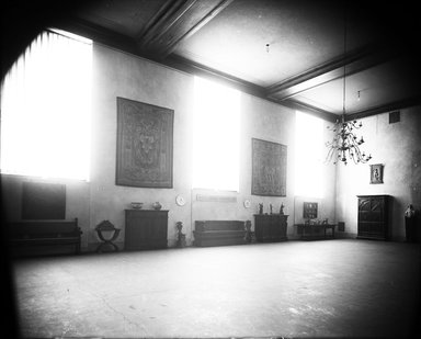 <em>"Brooklyn Museum building: interior. View: Painting and Sculpture: Italian Renaissance Hall: present lecture hall [02], 1928. Floor: 3."</em>, 1928. Glass negative 8x10in, 8 x 10 in. Brooklyn Museum, CHART_2013. (Photo: Brooklyn Museum, PHO_INT_VIEW_PSC_Italian_Renaissance_Hall_present_lecture_hall_02_001_glass_bw.jpg