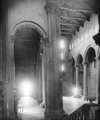 <em>"S. Maria Della Pieve, Arezzo, Italy, 1895"</em>, 1895. Lantern slide 3.25x4in, 3.25 x 4 in. Brooklyn Museum, Goodyear. (Photo: Brooklyn Museum, S03i0084l01.jpg