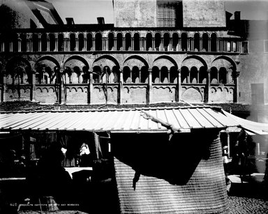 <em>"Cathedral, Ferrara, Italy, 1895"</em>, 1895. Glass negative 8x10in, 8 x 10 in. Brooklyn Museum, Goodyear. (Photo: Brooklyn Museum, S03i0127n01a.jpg