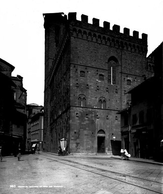 <em>"Bargello, Florence, Italy, 1895"</em>, 1895. Glass negative 8x10in, 8 x 10 in. Brooklyn Museum, Goodyear. (Photo: Brooklyn Museum, S03i0135n01.jpg