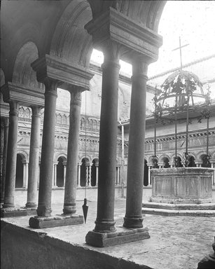 <em>"Cloister of Sassovivo, Foligno, Italy, 1895"</em>, 1895. Lantern slide 3.25x4in, 3.25 x 4 in. Brooklyn Museum, Goodyear. (Photo: Brooklyn Museum, S03i0144l01.jpg