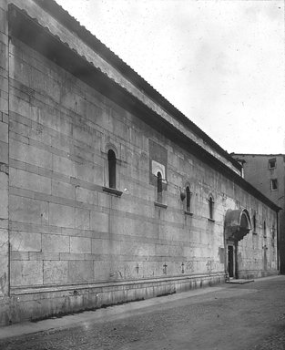 <em>"S. Allessandro, Lucca, Italy, 1895"</em>, 1895. Lantern slide 3.25x4in, 3.25 x 4 in. Brooklyn Museum, Goodyear. (Photo: Brooklyn Museum, S03i0158l01.jpg