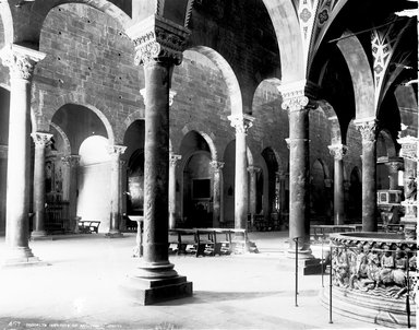 <em>"S. Frediano, Lucca, Italy, 1895"</em>, 1895. Glass negative 8x10in, 8 x 10 in. Brooklyn Museum, Goodyear. (Photo: Brooklyn Museum, S03i0160n01.jpg