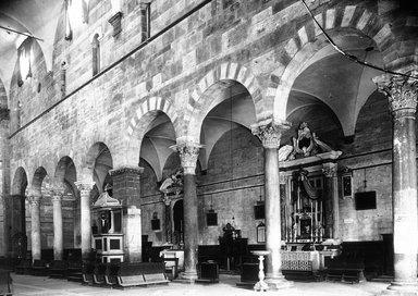 <em>"S. Maria Bianca, Lucca, Italy, 1895"</em>, 1895. Lantern slide 3.25x4in, 3.25 x 4 in. Brooklyn Museum, Goodyear. (Photo: Brooklyn Museum, S03i0171l01.jpg