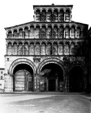 <em>"S. Martino, Lucca, Italy, 1895"</em>, 1895. Glass negative 8x10in, 8 x 10 in. Brooklyn Museum, Goodyear. (Photo: Brooklyn Museum, S03i0173n01.jpg