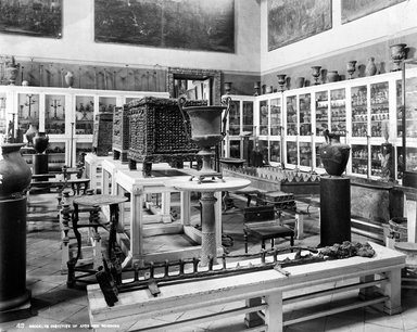 <em>"Naples Museum, Naples, Italy, 1895"</em>, 1895. Glass negative 8x10in, 8 x 10 in. Brooklyn Museum, Goodyear. (Photo: Brooklyn Museum, S03i0197n01a.jpg