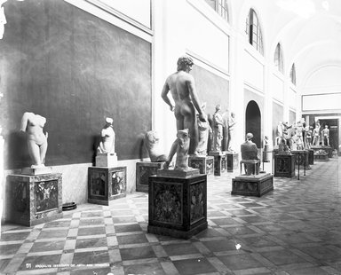 <em>"Naples Museum, Naples, Italy, 1895"</em>, 1895. Glass negative 8x10in, 8 x 10 in. Brooklyn Museum, Goodyear. (Photo: Brooklyn Museum, S03i0204n01.jpg