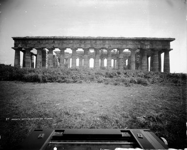 <em>"Neptune Temple, Paestum, Italy, 1895"</em>, 1895. Glass negative 8x10in, 8 x 10 in. Brooklyn Museum, Goodyear. (Photo: Brooklyn Museum, S03i0261n01a.jpg