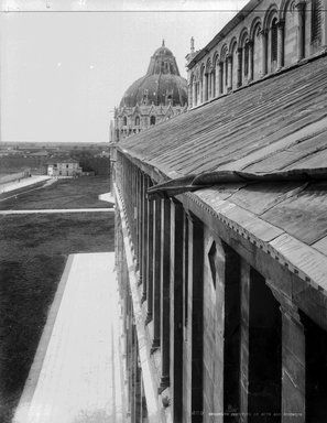 <em>"Cathedral, Pisa, Italy, 1895"</em>, 1895. Glass negative 8x10in, 8 x 10 in. Brooklyn Museum, Goodyear. (Photo: Brooklyn Museum, S03i0319n01a.jpg