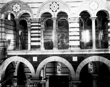 <em>"Cathedral, Pisa, Italy, 1895"</em>, 1895. Glass negative 8x10in, 8 x 10 in. Brooklyn Museum, Goodyear. (Photo: Brooklyn Museum, S03i0348n01.jpg