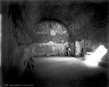 <em>"Baths of the Forum, Pompeii, Italy, 1895"</em>, 1895. Glass negative 8x10in, 8 x 10 in. Brooklyn Museum, Goodyear. (Photo: Brooklyn Museum, S03i0398n01.jpg