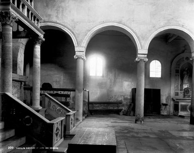 <em>"S. Giorgio in Velabro, Rome, Italy, 1895"</em>, 1895. Glass negative 8x10in, 8 x 10 in. Brooklyn Museum, Goodyear. (Photo: Brooklyn Museum, S03i0435n01.jpg