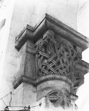 <em>"Cathedral, Ruvo, Italy, 1895"</em>, 1895. Glass negative 8x10in, 8 x 10 in. Brooklyn Museum, Goodyear. (Photo: Brooklyn Museum, S03i0486n01.jpg