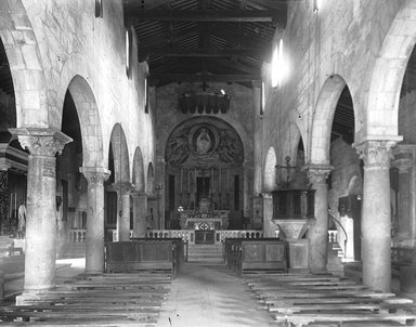 <em>"Pieva Nuova, Santa Maria del Giudice, Italy, 1895"</em>, 1895. Lantern slide 3.25x4in, 3.25 x 4 in. Brooklyn Museum, Goodyear. (Photo: Brooklyn Museum, S03i0488l01.jpg