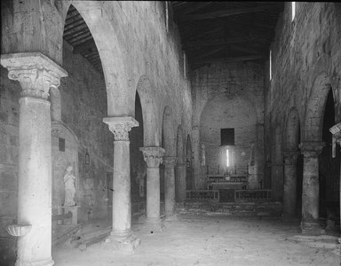 <em>"Pieve Vecchia, Santa Maria del Giudice, Italy, 1895"</em>, 1895. Lantern slide 3.25x4in, 3.25 x 4 in. Brooklyn Museum, Goodyear. (Photo: Brooklyn Museum, S03i0494l01.jpg