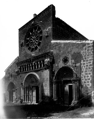 <em>"S. Maria, Toscanella, Italy, 1895"</em>, 1895. Glass negative 8x10in, 8 x 10 in. Brooklyn Museum, Goodyear. (Photo: Brooklyn Museum, S03i0524n01.jpg