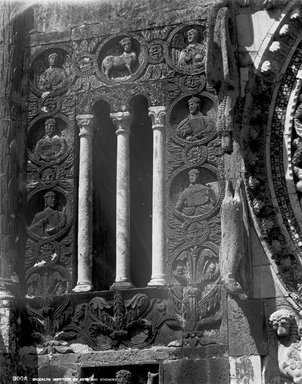 <em>"S. Pietro, Toscanella, Italy, 1895"</em>, 1895. Glass negative 8x10in, 8 x 10 in. Brooklyn Museum, Goodyear. (Photo: Brooklyn Museum, S03i0542n01.jpg