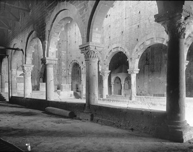 <em>"S. Pietro, Toscanella, Italy, 1895"</em>, 1895. Lantern slide 3.25x4in, 3.25 x 4 in. Brooklyn Museum, Goodyear. (Photo: Brooklyn Museum, S03i0547l01.jpg