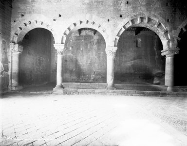 <em>"S. Pietro, Toscanella, Italy, 1895"</em>, 1895. Glass negative 8x10in, 8 x 10 in. Brooklyn Museum, Goodyear. (Photo: Brooklyn Museum, S03i0548n01.jpg