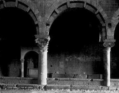 <em>"S. Pietro, Toscanella, Italy, 1895"</em>, 1895. Glass negative 8x10in, 8 x 10 in. Brooklyn Museum, Goodyear. (Photo: Brooklyn Museum, S03i0552n01.jpg