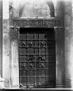 <em>"Cathedral, Troja, Italy, 1895"</em>, 1895. Glass negative 8x10in, 8 x 10 in. Brooklyn Museum, Goodyear. (Photo: Brooklyn Museum, S03i0579n01.jpg