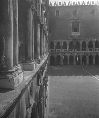 <em>"Doge's Palace, Venice, Italy, 1895"</em>, 1895. Lantern slide 3.25x4in, 3.25 x 4 in. Brooklyn Museum, Goodyear. (Photo: Brooklyn Museum, S03i0590l01.jpg