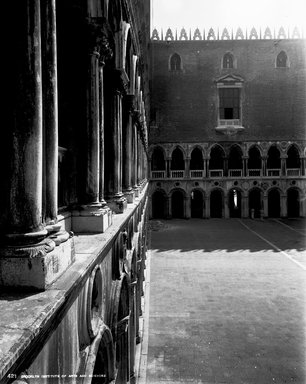 <em>"Doge's Palace, Venice, Italy, 1895"</em>, 1895. Glass negative 8x10in, 8 x 10 in. Brooklyn Museum, Goodyear. (Photo: Brooklyn Museum, S03i0590n01.jpg