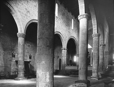 <em>"S. Giovanni, Viterbo, Italy, 1895"</em>, 1895. Lantern slide 3.25x4in, 3.25 x 4 in. Brooklyn Museum, Goodyear. (Photo: Brooklyn Museum, S03i0621l01.jpg