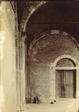 <em>"S. Ambrogio, Milan, Italy, 1901[?]"</em>, 1901[?]. Bw photographic print 5x7in, 5 x 7 in. Brooklyn Museum, Goodyear. (Photo: Brooklyn Museum, S03i0658v01.jpg