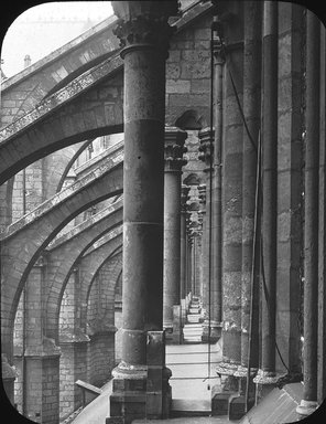 <em>"Cathedral, Amiens, France, 1903"</em>, 1903. Lantern slide 3.25x4in, 3.25 x 4 in. Brooklyn Museum, Goodyear. (Photo: Brooklyn Museum, S03i0727l01.jpg