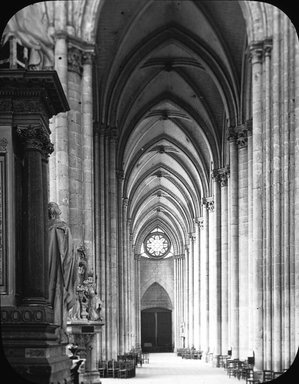 <em>"Cathedral, Amiens, France, 1903"</em>, 1903. Lantern slide 3.25x4in, 3.25 x 4 in. Brooklyn Museum, Goodyear. (Photo: Brooklyn Museum, S03i0755l01.jpg