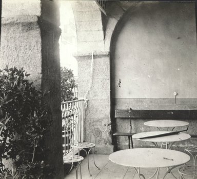 <em>"Hotel, Dol, France, 1903"</em>, 1903. Bw photographic print 5x7in, 5 x 7 in. Brooklyn Museum, Goodyear. (Photo: Brooklyn Museum, S03i0801v01.jpg