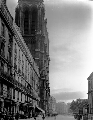 <em>"Notre Dame, Paris, France, 1903"</em>, 1903. Bw negative 5x7in. Brooklyn Museum, Goodyear. (Photo: Brooklyn Museum, S03i0874n01a.jpg