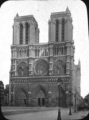 <em>"Notre Dame, Paris, France, 1903"</em>, 1903. Lantern slide 3.25x4in, 3.25 x 4 in. Brooklyn Museum, Goodyear. (Photo: Brooklyn Museum, S03i0883l01.jpg