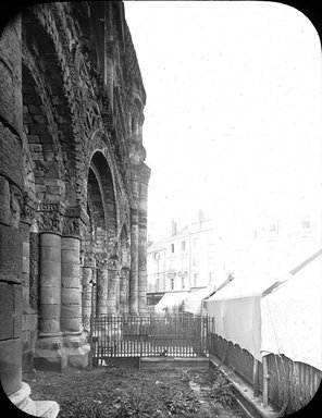 <em>"Notre Dame la Grande, Poitiers, France, 1903"</em>, 1903. Lantern slide 3.25x4in, 3.25 x 4 in. Brooklyn Museum, Goodyear. (Photo: Brooklyn Museum, S03i0911l01.jpg