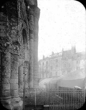 <em>"Notre Dame la Grande, Poitiers, France, 1903"</em>, 1903. Lantern slide 3.25x4in, 3.25 x 4 in. Brooklyn Museum, Goodyear. (Photo: Brooklyn Museum, S03i0912l01.jpg