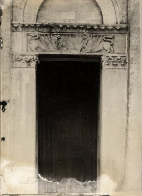 <em>"S. Casciano, Pisa, Italy, 1910"</em>, 1910. Bw photographic print 5x7in, 5 x 7 in. Brooklyn Museum, Goodyear. (Photo: Brooklyn Museum, S03i1120v01.jpg