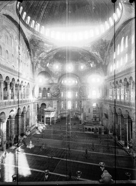 <em>"St. Sophia, Istanbul, Turkey, 1914"</em>, 1914. Glass negative 5x7in, 5 x 7 in. Brooklyn Museum, Goodyear. (Photo: Sebah & Joaillier, S03i1180n01a.jpg