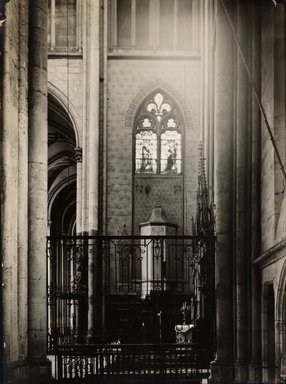 <em>"Cathedral [?], Noyon, France, n.d."</em>. Bw photographic print 5x7in, 5 x 7 in. Brooklyn Museum, Goodyear. (Photo: Brooklyn Museum, S03i1227v01.jpg