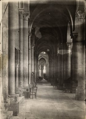 <em>"Cathedral [?], Noyon, France, n.d."</em>. Bw photographic print 5x7in, 5 x 7 in. Brooklyn Museum, Goodyear. (Photo: Brooklyn Museum, S03i1228v01.jpg